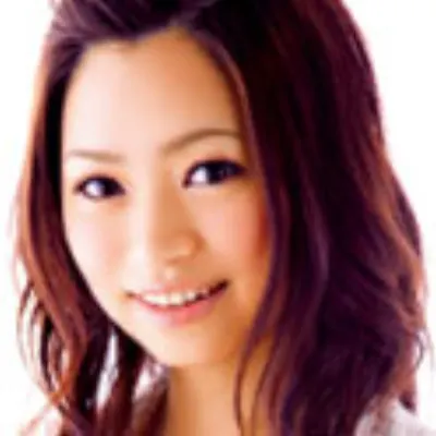 村西まりな