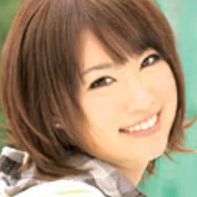 篠原梨織