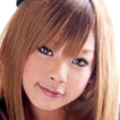 綾咲さやか