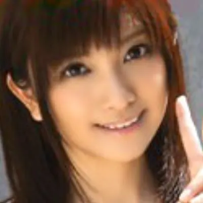 七緒果帆