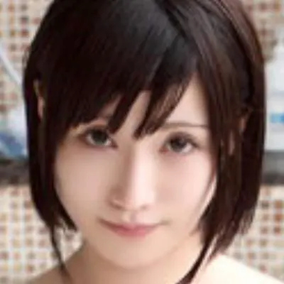 岡崎エリナ
