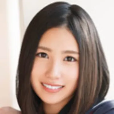 秋元ひなの