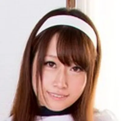 成海さやか