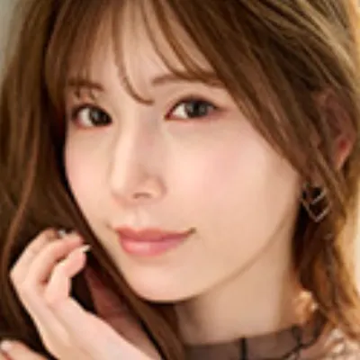 明里つむぎ