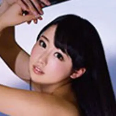 手塚あかり