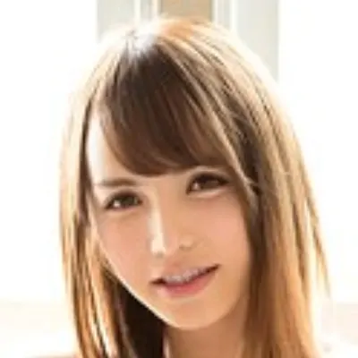 月島アンナ
