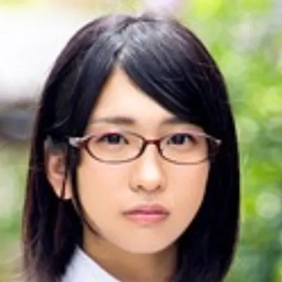 高杉麻里