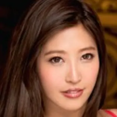水川スミレ