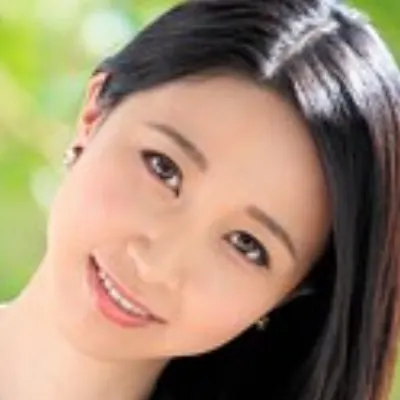 石山ひかり
