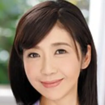菊市桃子