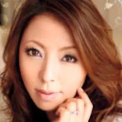 村上涼子（中村りかこ、黒木菜穂）