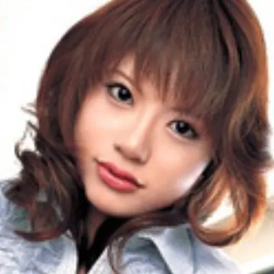 藤本まりな