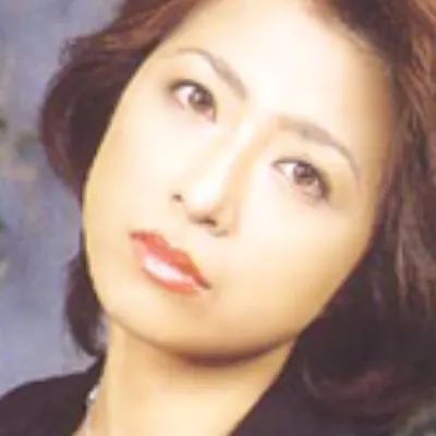 上杉佳代子