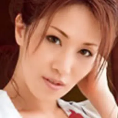 妃すみれ