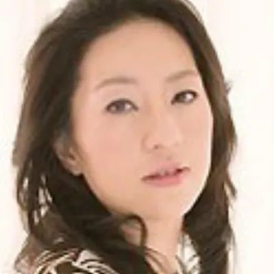 朝宮涼子
