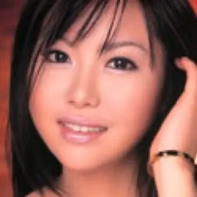 春乃花音