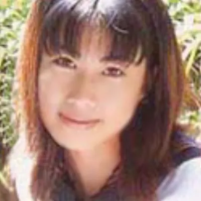 尾崎麻衣