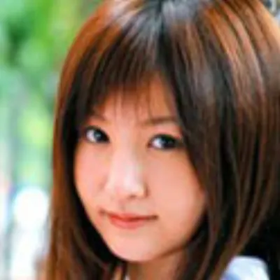 菜菜美ねい