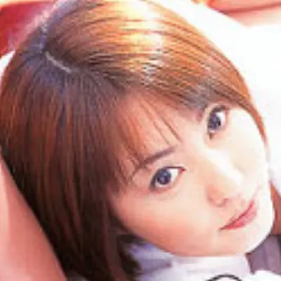 弓月杏里