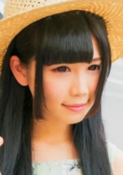 声優を目指す萌え系美少女