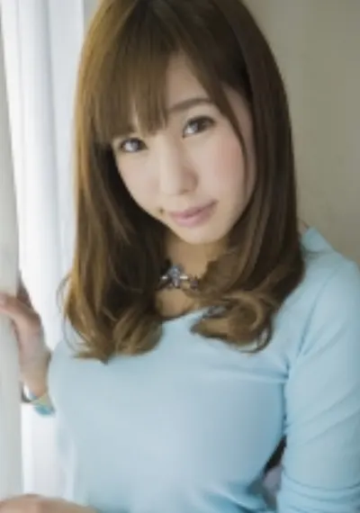 褐色の肌にサラサラのセミロング!女神系ギャルのるるちゃんの筆下ろし