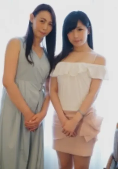 豊島区でゲット！お堅い職業の旦那を忘れて昼間から母と娘のマ〇コ遊び！エロい身体を比べて楽しむ。今井ゆうこさん(48)かおりちゃん(23)