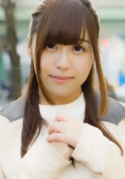 私立大学職員 並木美優 23歳
