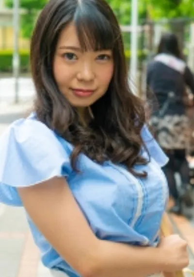 巨乳妻Hカップ さくら26歳