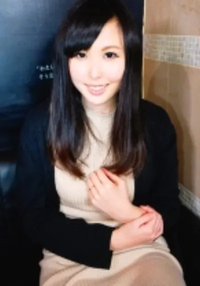 騎乗位で腰をクネクネ!全身でチ○コを味わってしまう奥様