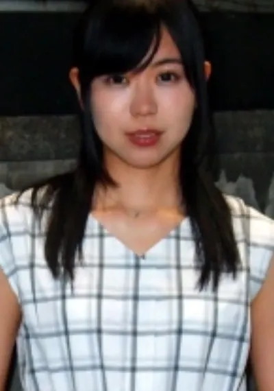 あおいさん 25歳 美容部員 【ガチな素人】