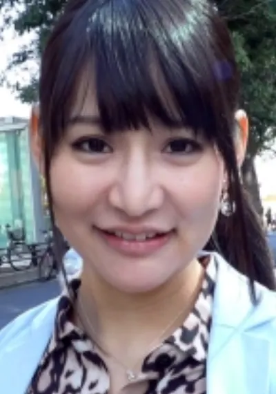 ゆりさん 36歳 Fカップ白肌奥様