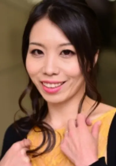 みのりさん 37歳 母乳が出ちゃうGカップ奥さま 【セレブな奥さま】