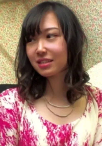 ゆなさん 32歳 【セレブ奥さま】