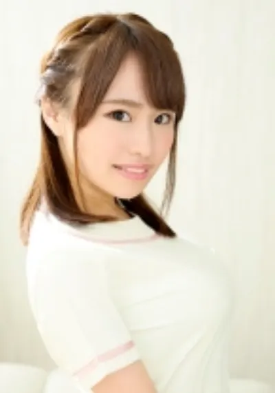 巨乳のハンドマッサージ嬢が興奮して自ら挿入！中出しまで！