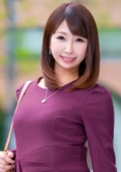 潮吹きまくりのイキまくり!セックス大好き美顔妻と同時イキ中出し性交