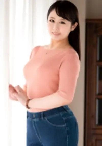 激しいピントンで攻められるのが大好きです!息子には見せられないママの破廉恥な姿!大きなお尻を鷲掴み猛追中出しセックス!