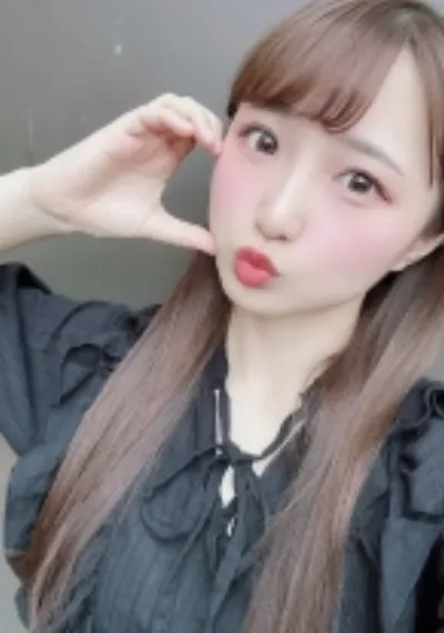 由愛