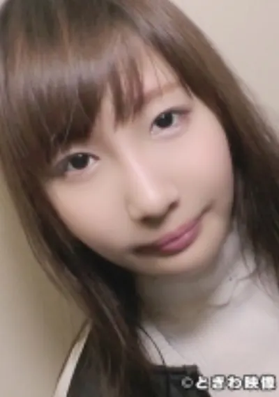 可愛らしい小鳥のようなミニマム娘の小さい体からは想像もできないようなドMの変態娘に生中出し！