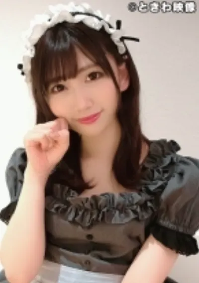 撮られ願望がある自前で衣装を作る現役レイヤーはブス男の生チンでオマ○コはびしょ濡れになり中出しを許した!