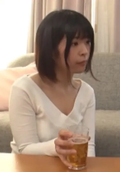 嫌いな義父がいる夫の実家で同居する事になり…義父との抗えない背徳情事に絶頂イキしてしまう若妻の淫乱SEX！