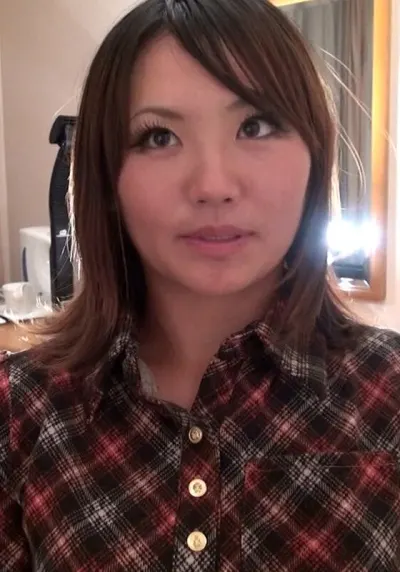 地方のワケあり奥さんをナンパして好き勝手にハメ撮りしちゃいました。週5で旦那とエッチしていた楊子さんだが旦那が海外に行って現在欲求不満爆発中！