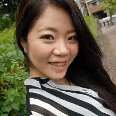 華