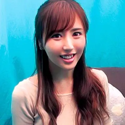 ゆりな