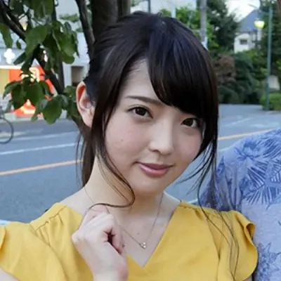 リナ