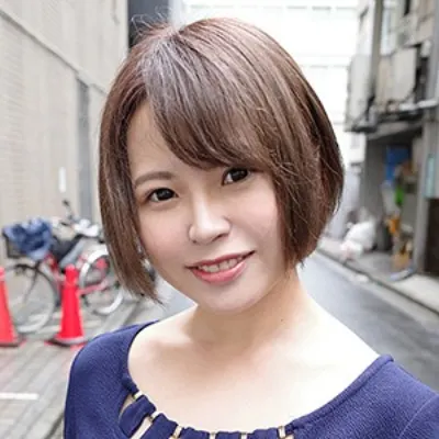 ゆりな