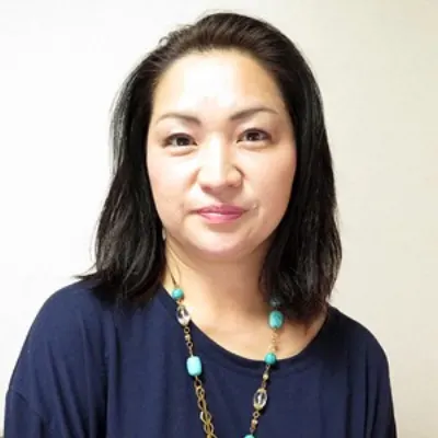 由梨恵