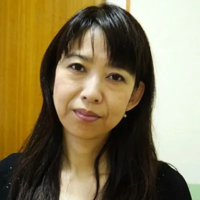 玲衣
