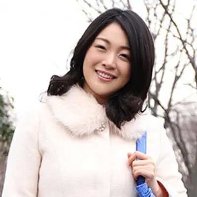 小宮百恵