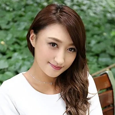 上野麻由