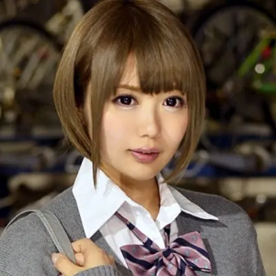 リナ